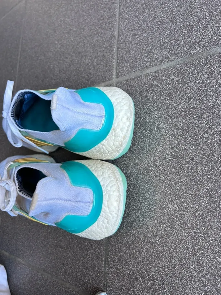 Gebrauchtes Adidas Running Shoes bike — Bild 10 von 11