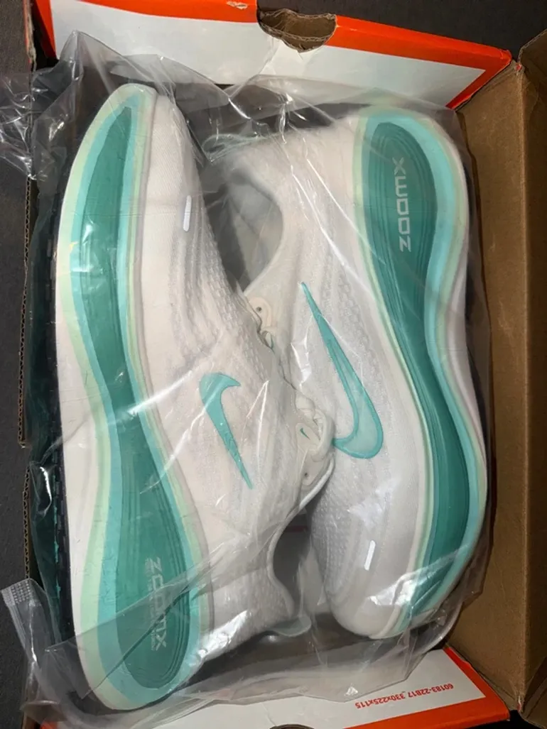 Used Nike Vomero Plus bike — image 3 of 8