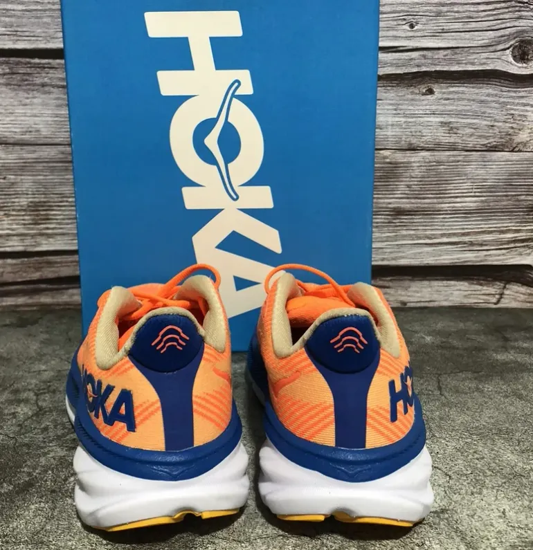 Used Hoka Clifton 9 bike — image 2 of 4