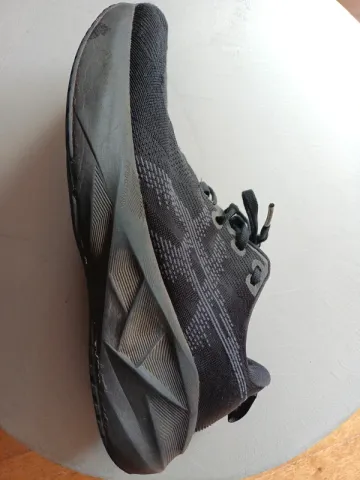 Used Asics Novablast 5 bike — image 6 of 6