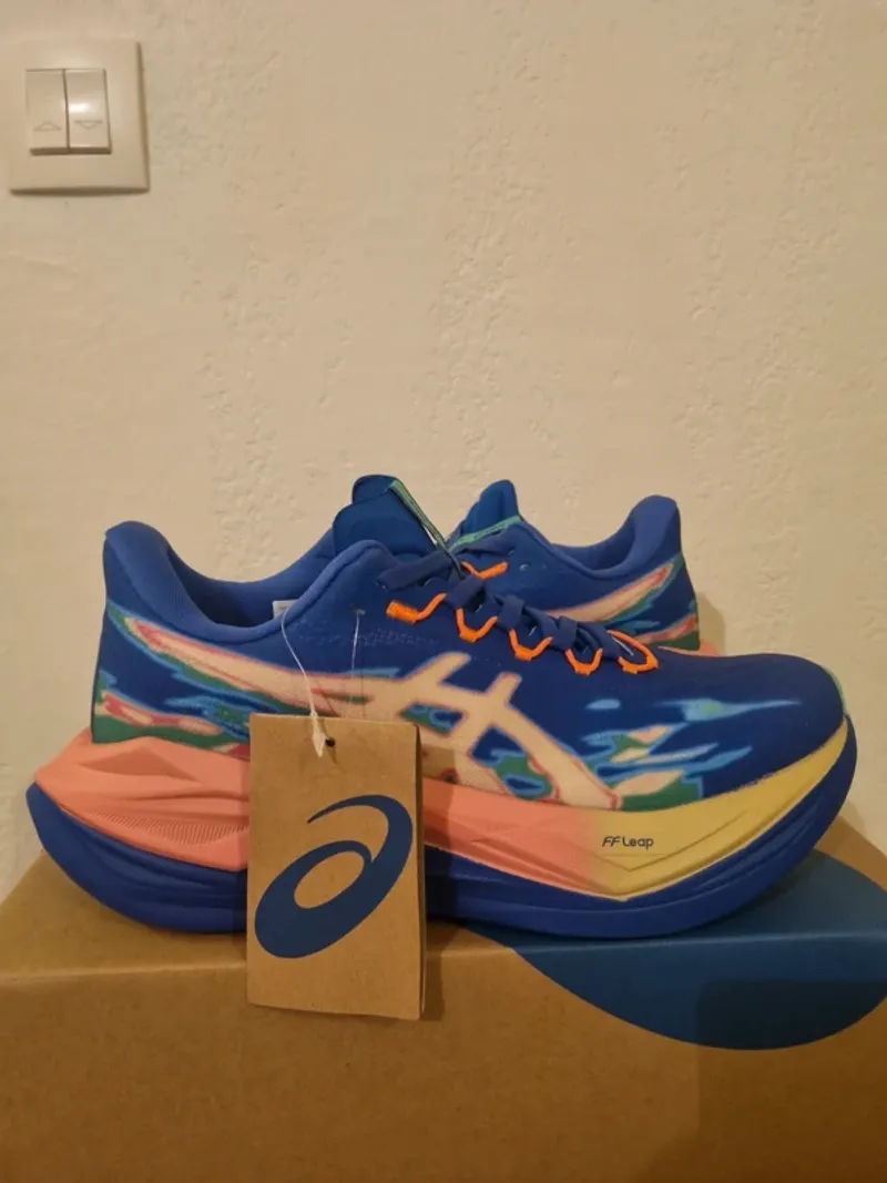 Used Asics Superblast 3 Running Shoes