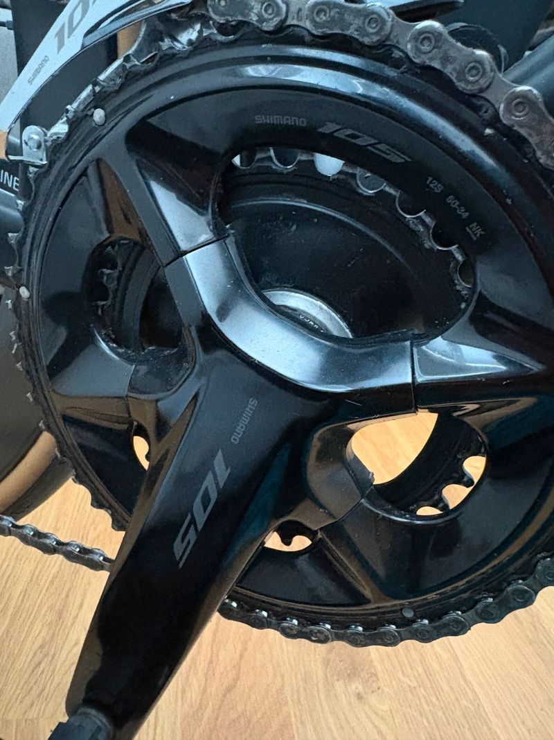 Used Shimano 105 Drivetrain & Pedals