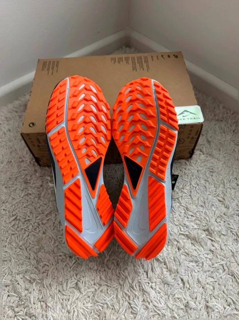 Pegasus Nike React Trail 4 GTX V2 bike d'occasion — image 5 sur 10