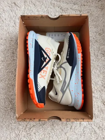 Pegasus Nike React Trail 4 GTX V2 bike d'occasion — image 9 sur 10
