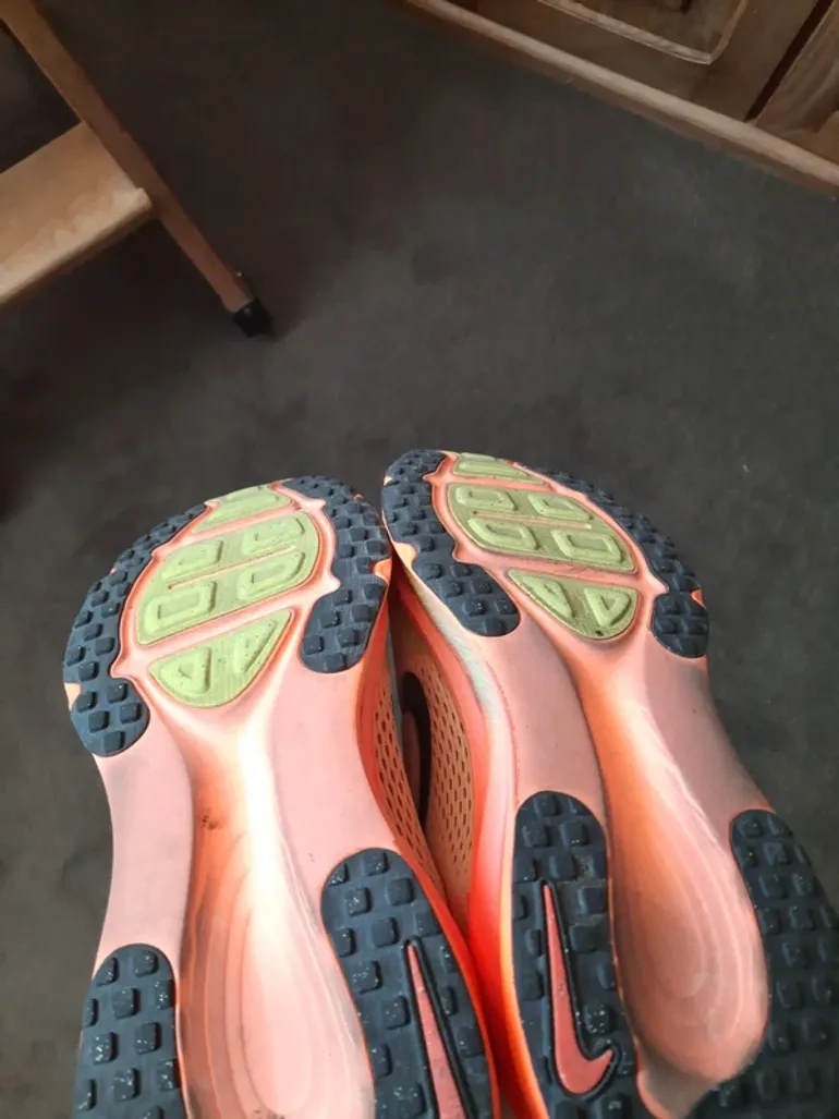 Used Nike Vomero 18 bike — image 5 of 5