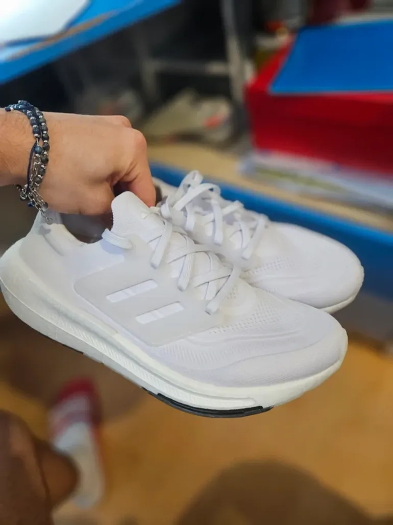 Adidas Ultraboost Lite bike d'occasion — image 2 sur 10
