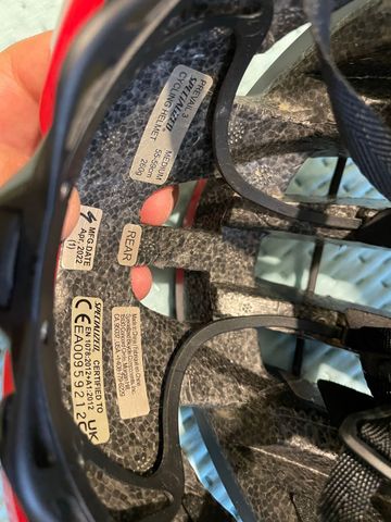 Specialized Prevail 3 Helmet bike usato — immagine 8 di 9