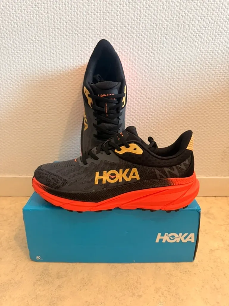 Used Hoka Challenger 7 ATR bike — image 2 of 2