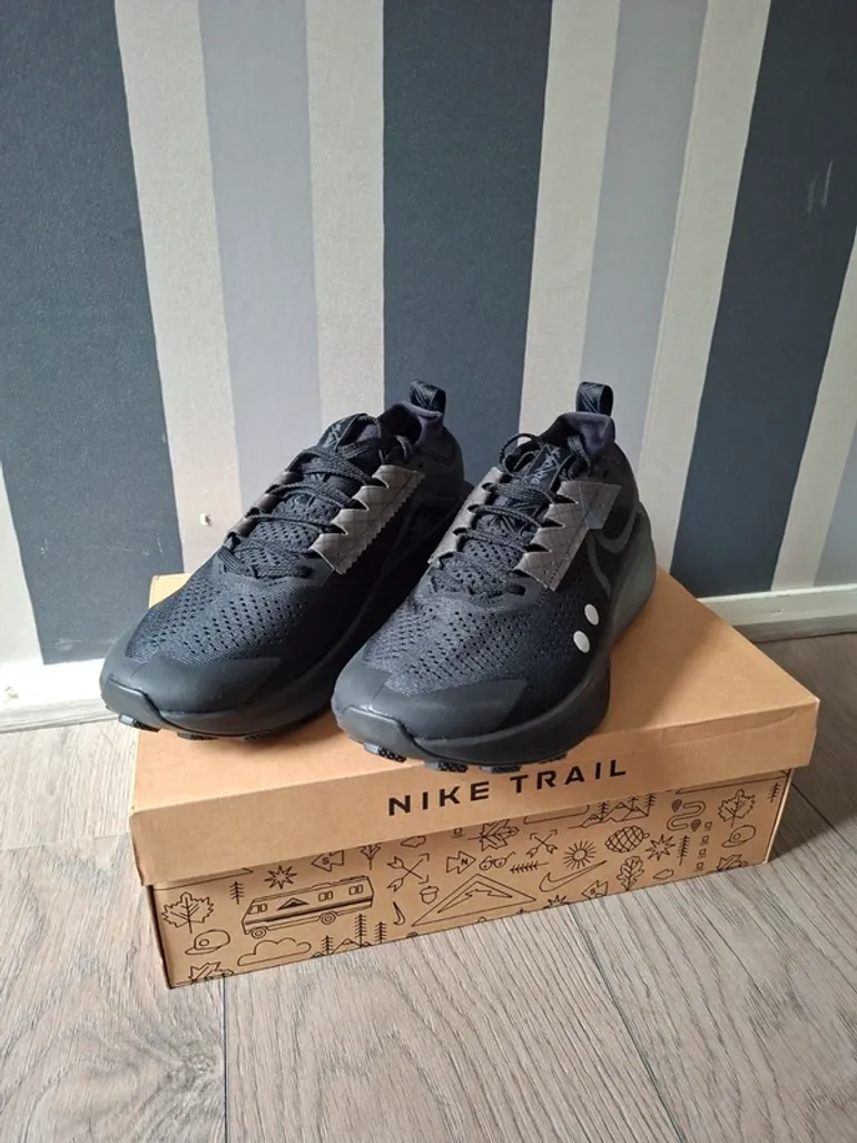 Tweedehands Nike Zoom Zegama trail 2 bike — afbeelding 1 van 8