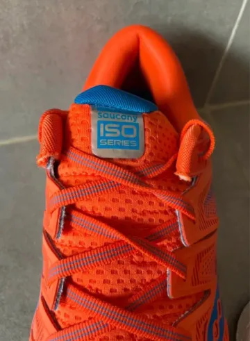 Used Saucony Running Shoes bike — image 5 of 7