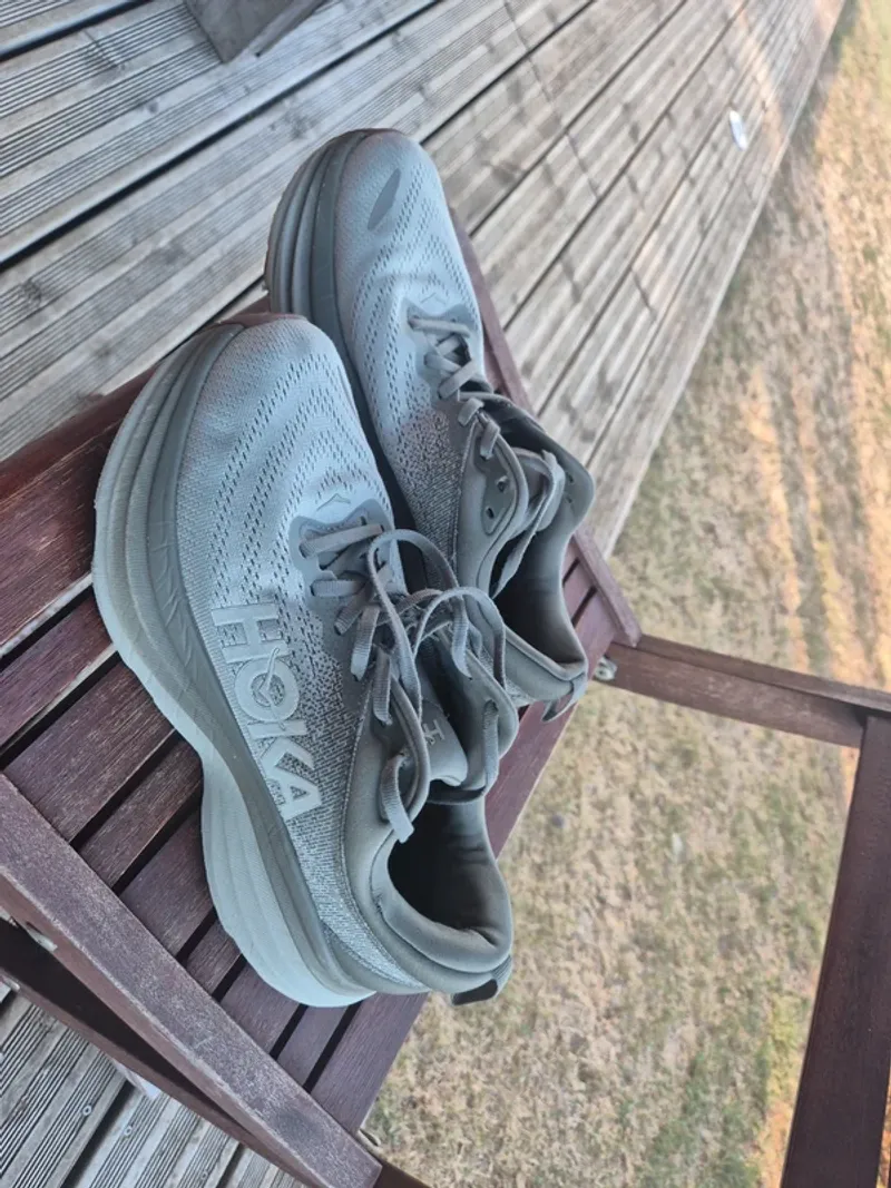 Hoka Shoes Running Shoes usato
