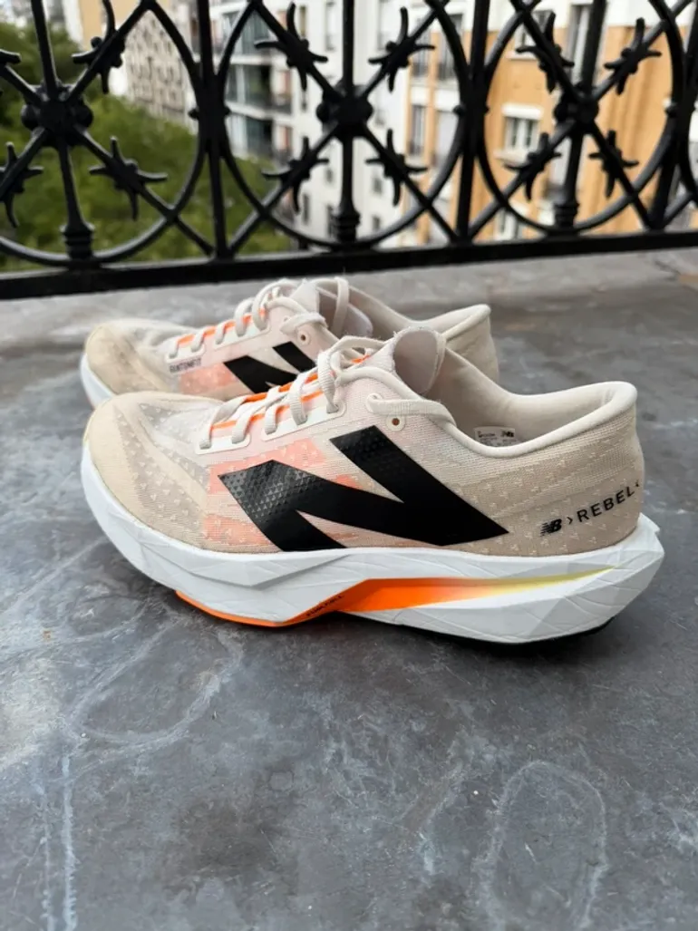 Used New Balance FuelCell Rebel V4 bike — image 2 of 7