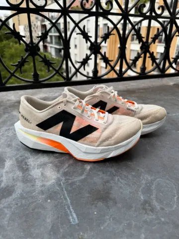 Used New Balance FuelCell Rebel V4 bike — image 6 of 7