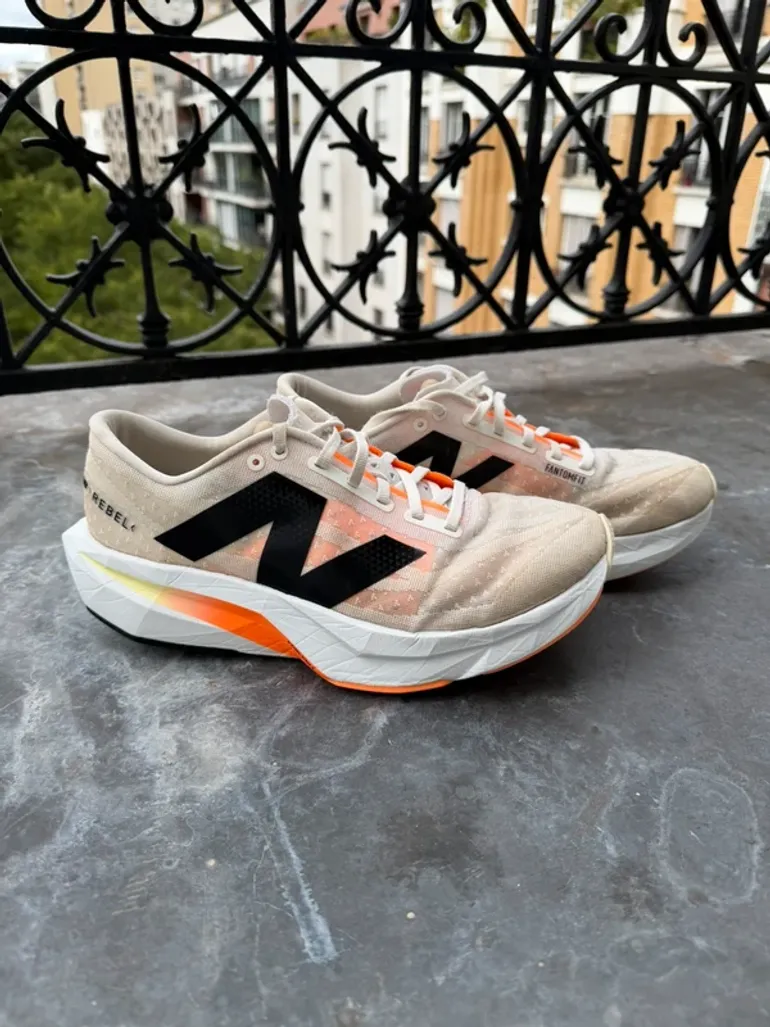 Used New Balance FuelCell Rebel V4 bike — image 6 of 7