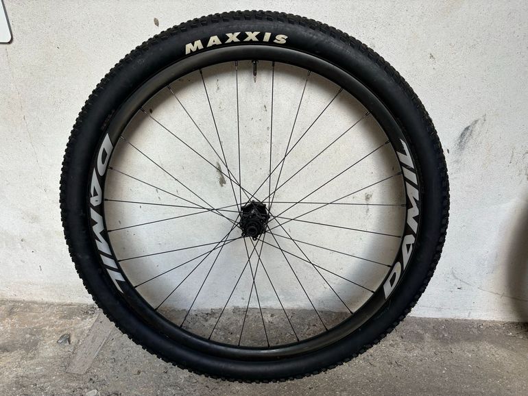 Brugt Dt Swiss Damil Wheels 2025 bike — billede 5 af 6