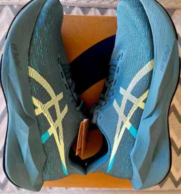 Used Asics Novablast 6 bike — image 5 of 6