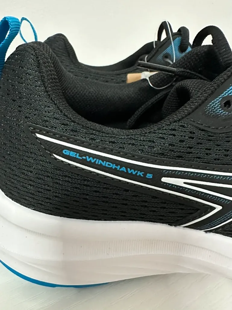 Used Asics Running Shoes bike — image 2 of 7
