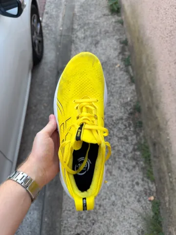 Used Asics Gel-Nimbus 26 bike — image 4 of 7