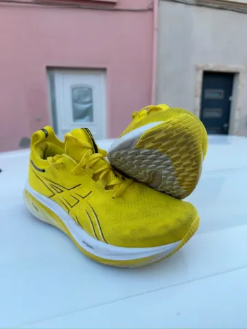 Used Asics Gel-Nimbus 26 bike — image 1 of 7