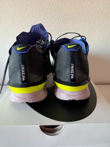 Used Nike Vaporfly 4 bike — image 9 of 14