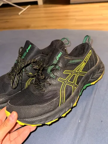 Used Asics Running Shoes bike — image 1 of 6