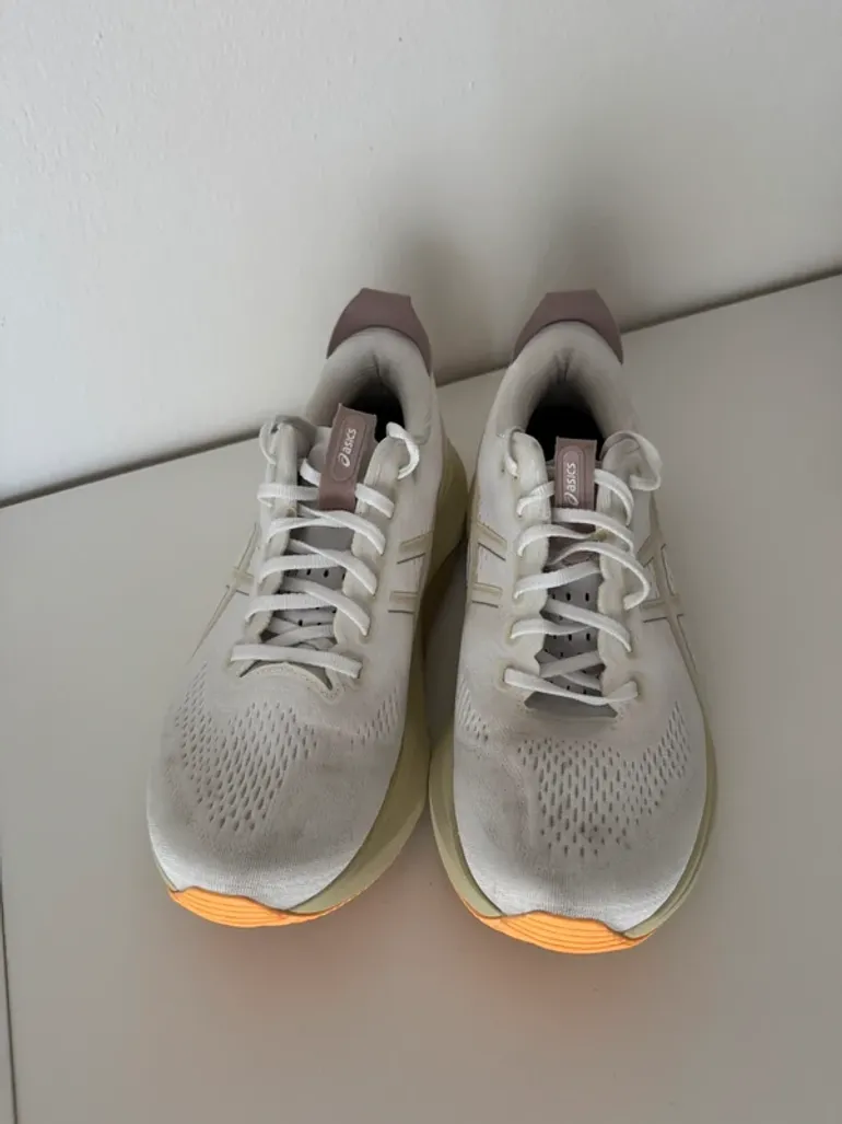 Tweedehands Asics Gel Kayano 32 bike — afbeelding 3 van 7