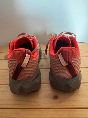 New Balance Venym bike usato — immagine 4 di 6