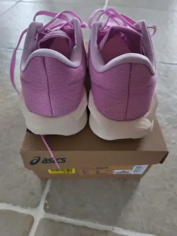 Käytetty Asics Novablast 6 bike — kuva 3 / 8