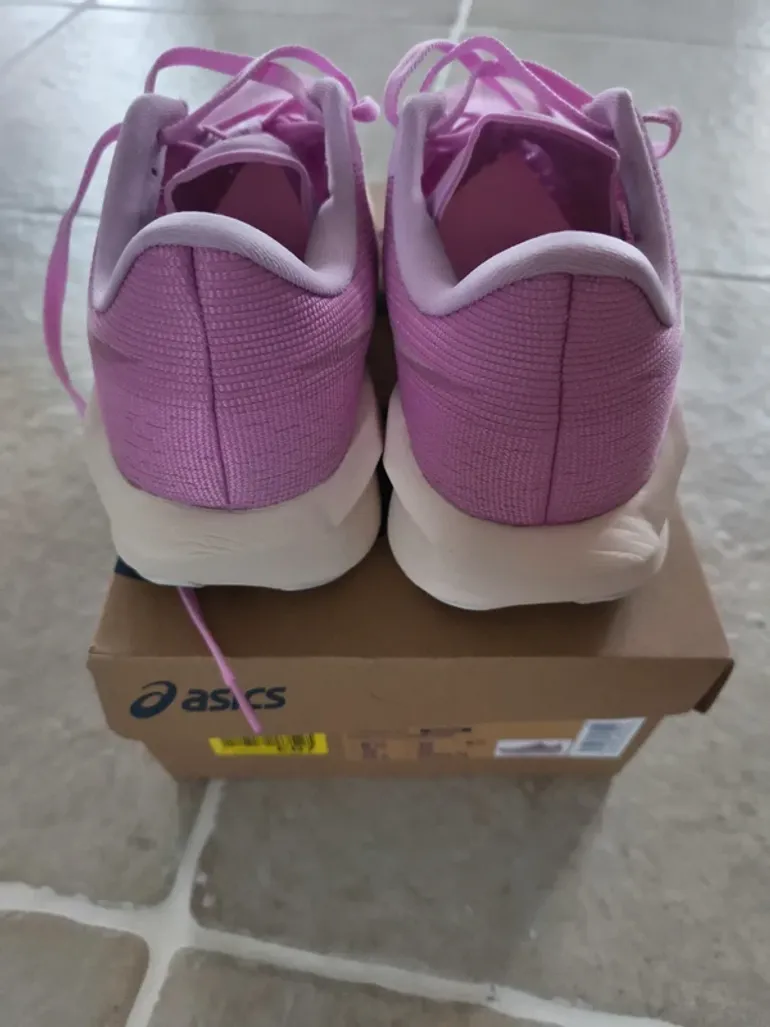 Käytetty Asics Novablast 6 bike — kuva 3 / 8