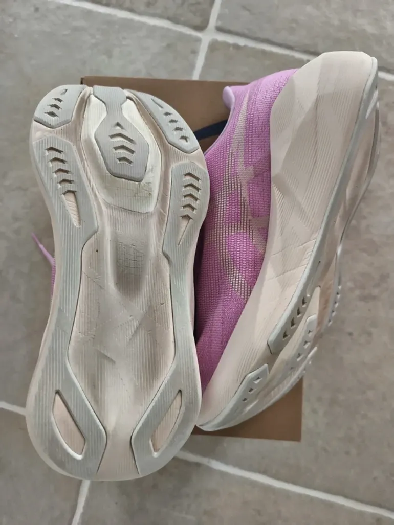 Käytetty Asics Novablast 6 bike — kuva 5 / 8
