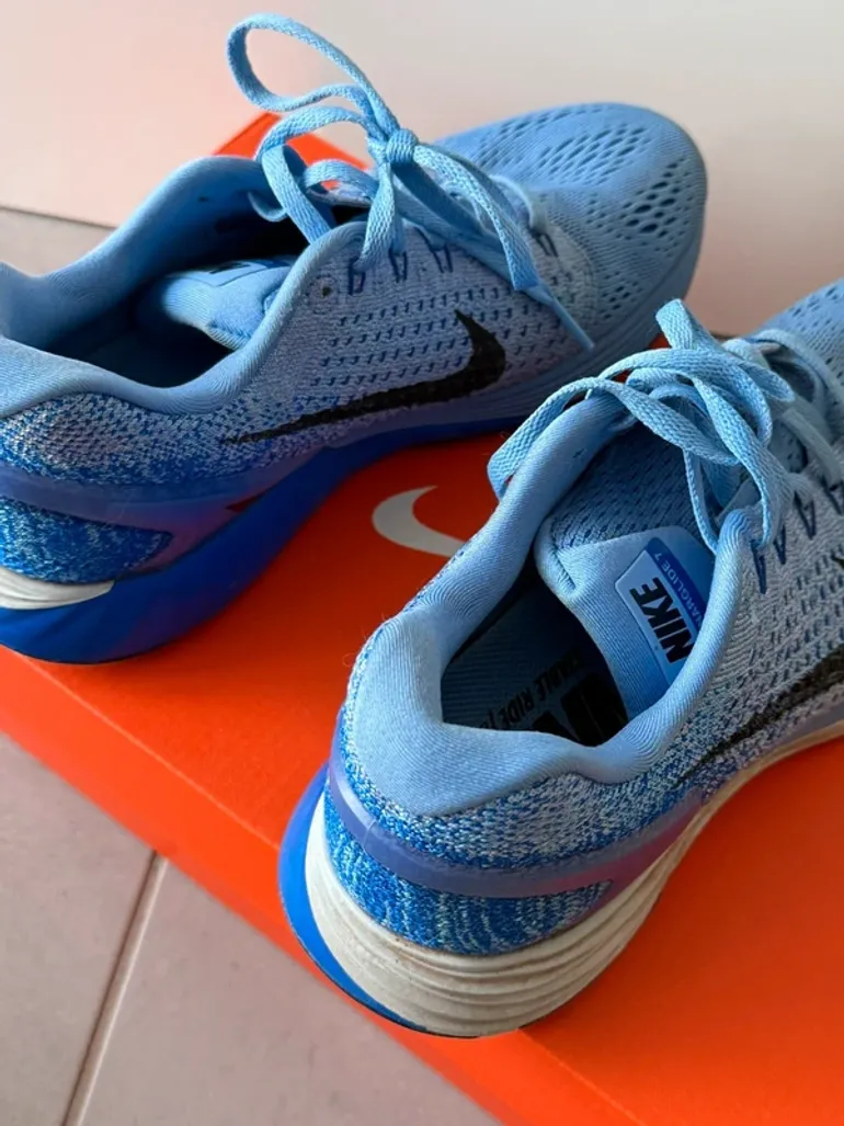 Used Nike Lunarlon bike — image 6 of 8
