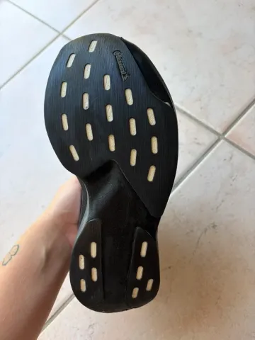 Käytetty Adidas Evo SL bike — kuva 4 / 4