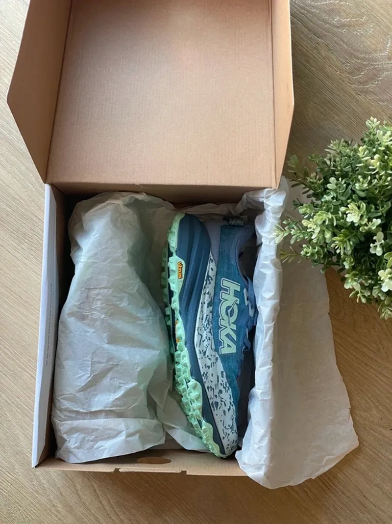 Used Hoka Speedgoat 6 Running Shoes