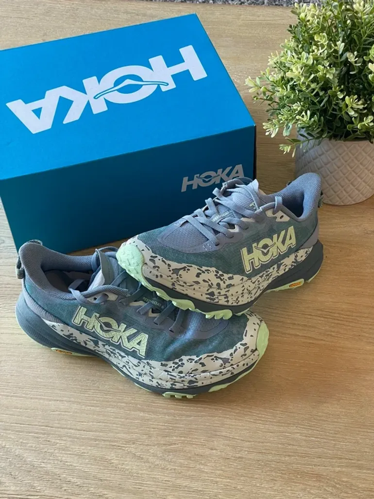 Used Hoka Speedgoat 6 bike — image 8 of 9