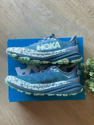 Used Hoka Speedgoat 6 bike — image 2 of 9