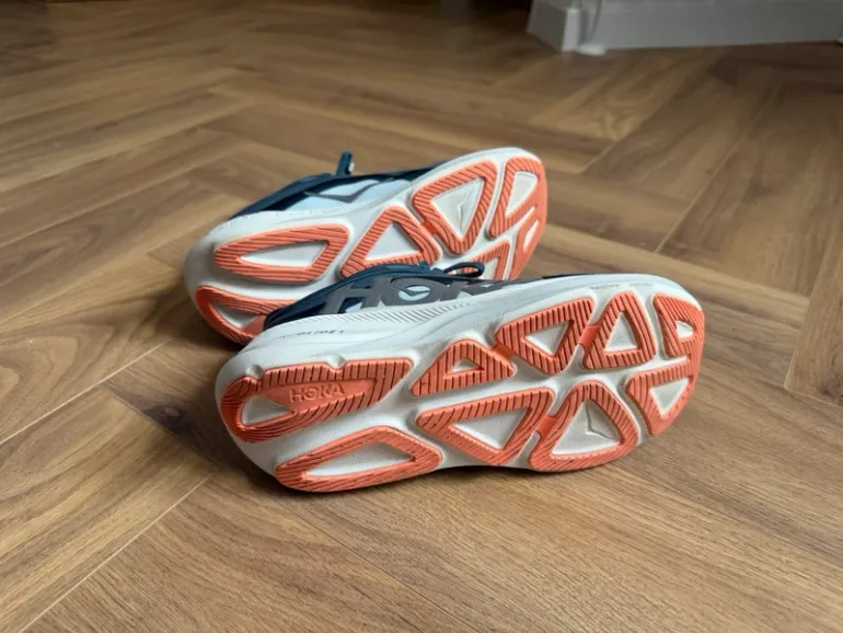 Hoka Clifton Pro bike d'occasion — image 5 sur 8