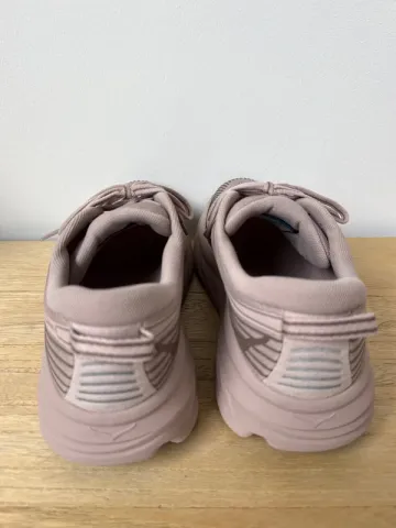 Tweedehands Hoka Bondi 7 bike — afbeelding 2 van 7