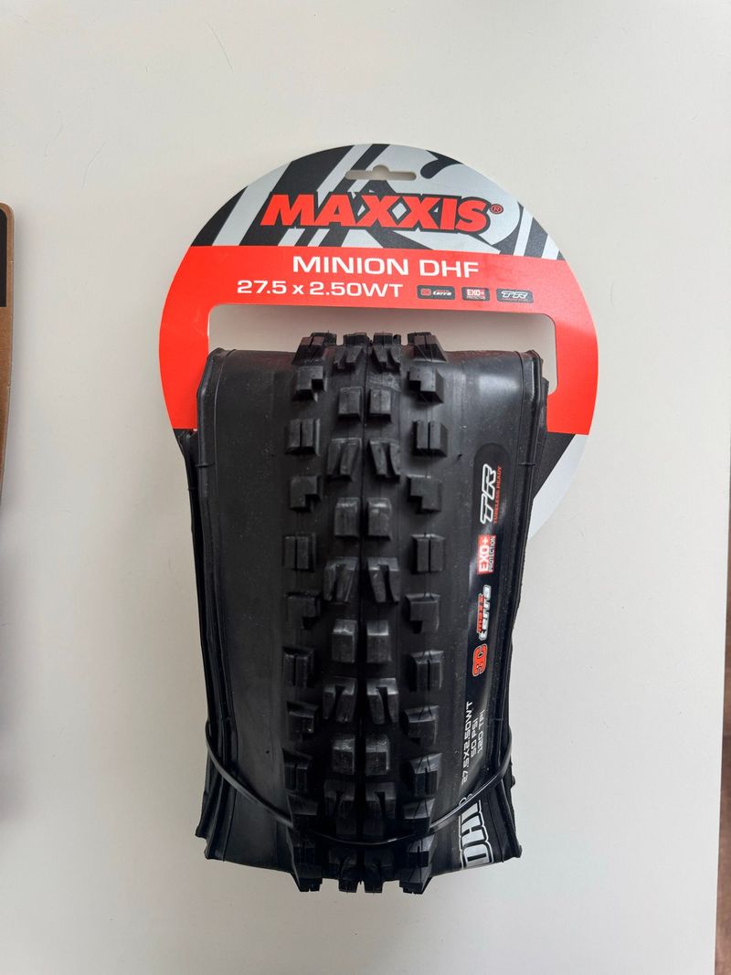Gebrauchtes Maxxis Minion DHF 2026 Tyres & Tubes