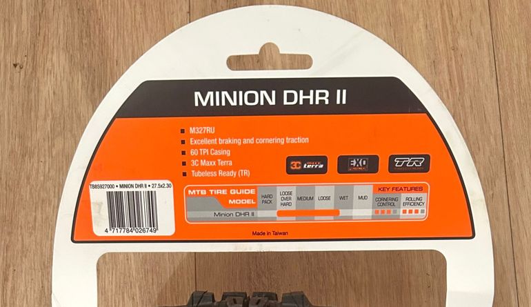 Tweedehands Maxxis Minion DHR II bike — afbeelding 2 van 2