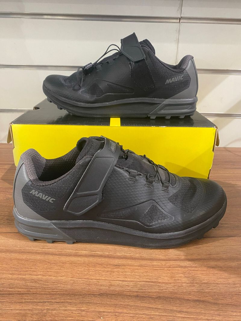 Used Mavic XA Flex Cycling Shoes