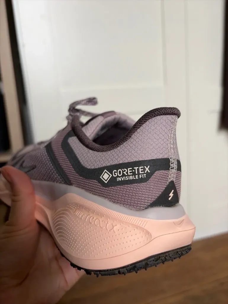 Used Nike Gore-tex bike — image 12 of 12