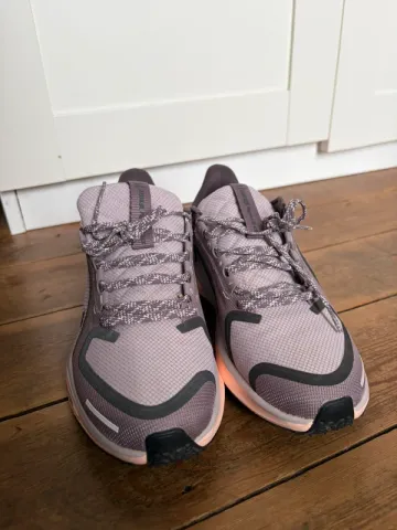 Used Nike Gore-tex bike — image 8 of 12