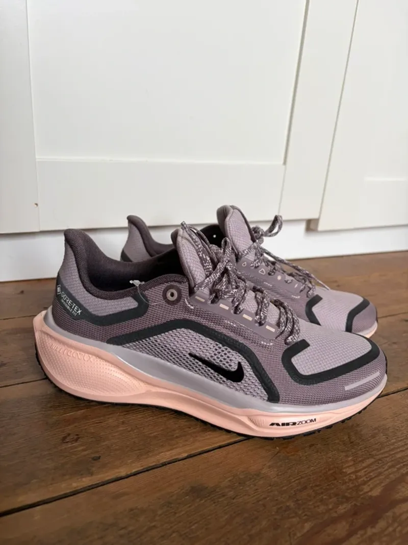 Used Nike Gore-tex Running Shoes