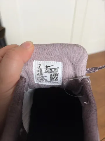 Used Nike Gore-tex bike — image 9 of 12