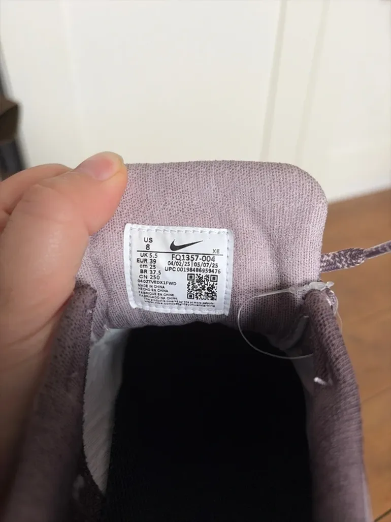 Used Nike Gore-tex bike — image 9 of 12