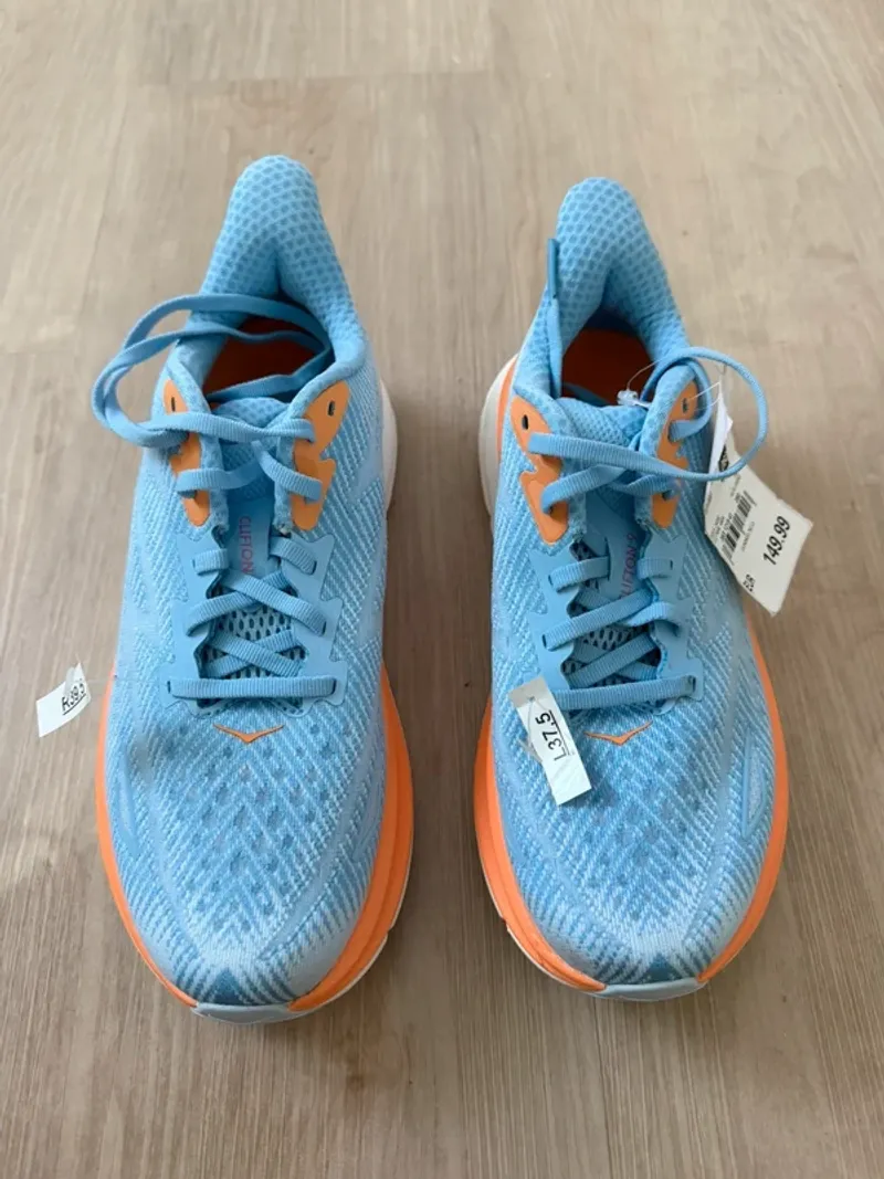 Used Orange HOKA Laufschuhe Running Shoes