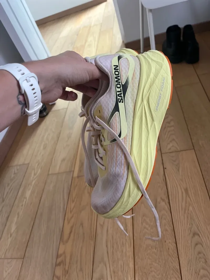 Used Salomon Aero Glide Running Shoes