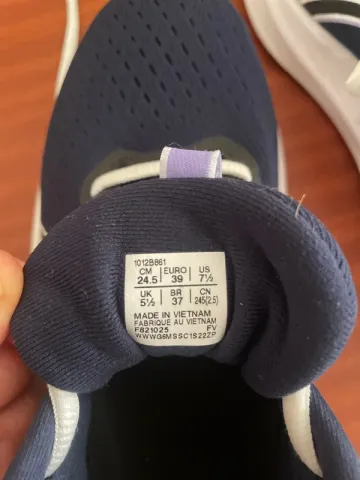 Used Asics Gel-Excite 11 bike — image 7 of 8