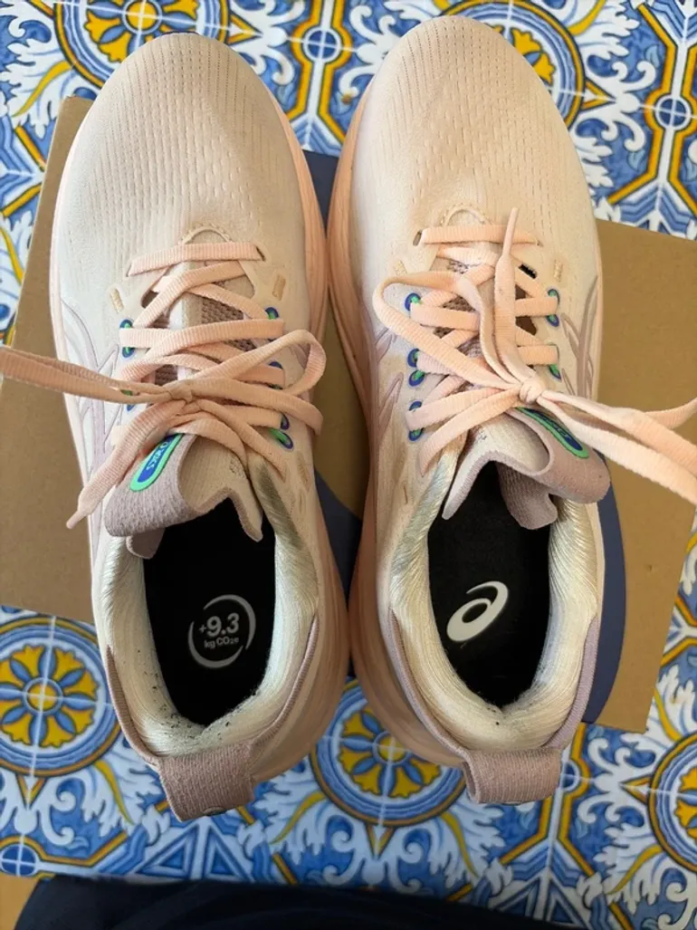 Used Asics Gel-Nimbus 28 bike — image 5 of 6