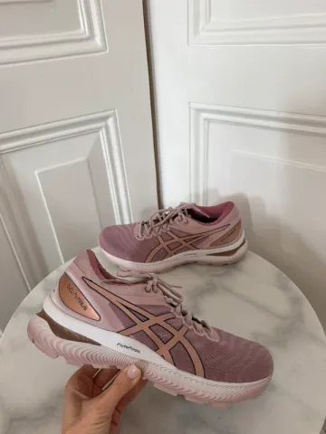 Käytetty Asics Gel Nimbus 22 bike — kuva 1 / 7